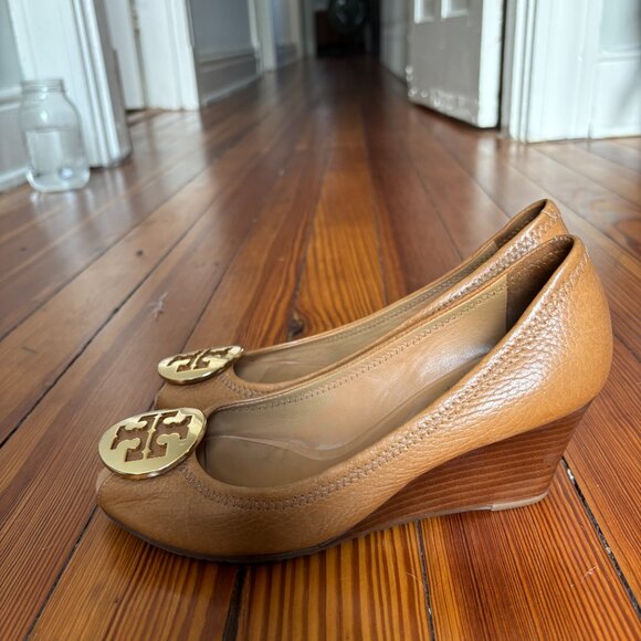 Tory Burch Wedge Heel - Picture 4 of 5
